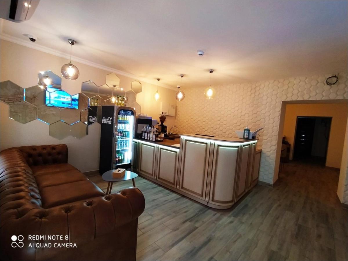 Coffee Room Odessa Extérieur photo